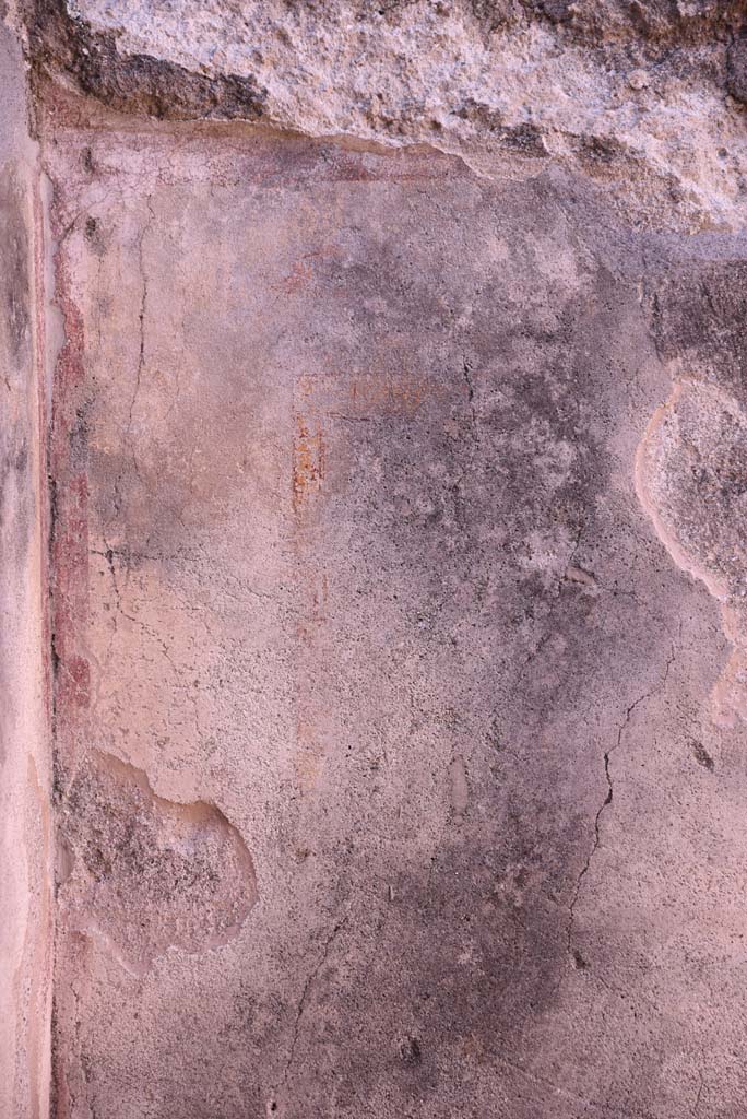 I.4.22 Pompeii. October 2019. Room i, west wall in south-west corner.
Foto Tobias Busen, ERC Grant 681269 DCOR.
