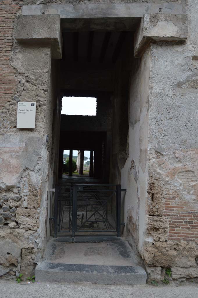 I.7.1 Pompeii. October 2017. Looking south to entrance doorway.
Immediately to the left of the door were a large number of electoral recommendations.
Foto Taylor Lauritsen, ERC Grant 681269 DÉCOR.

