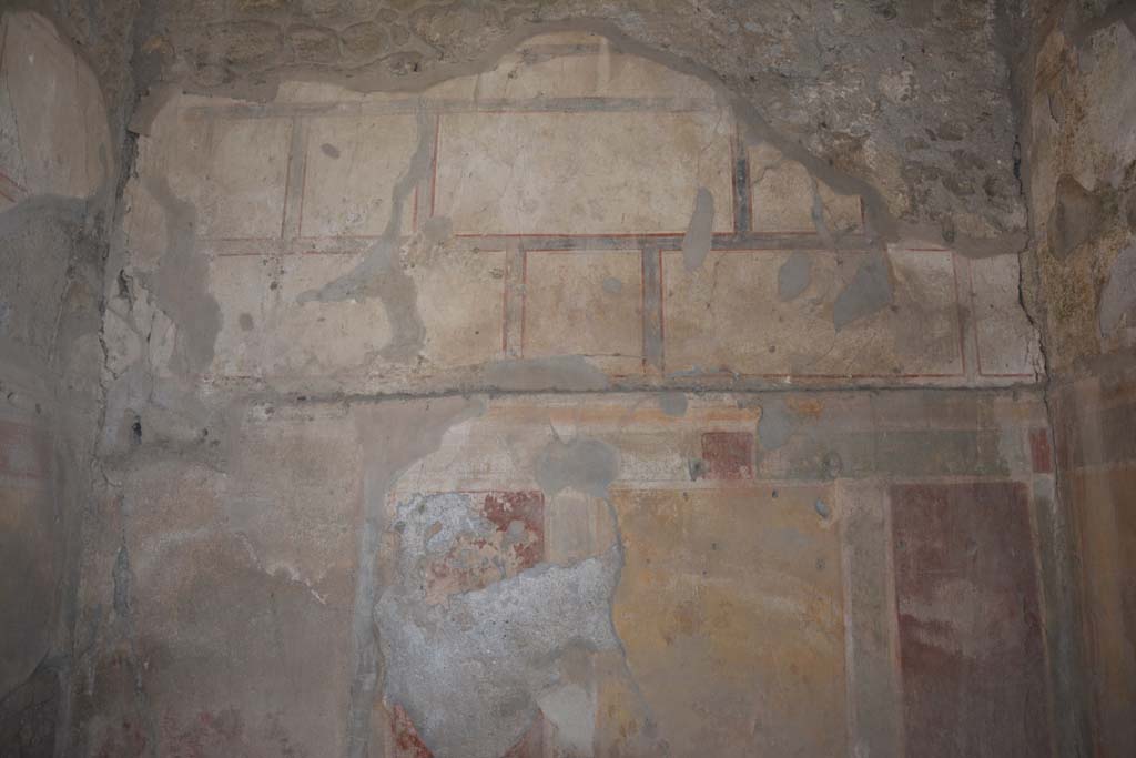 I.8.17 Pompeii. March 2019. Room 4, upper south wall.
Foto Annette Haug, ERC Grant 681269 DCOR.

