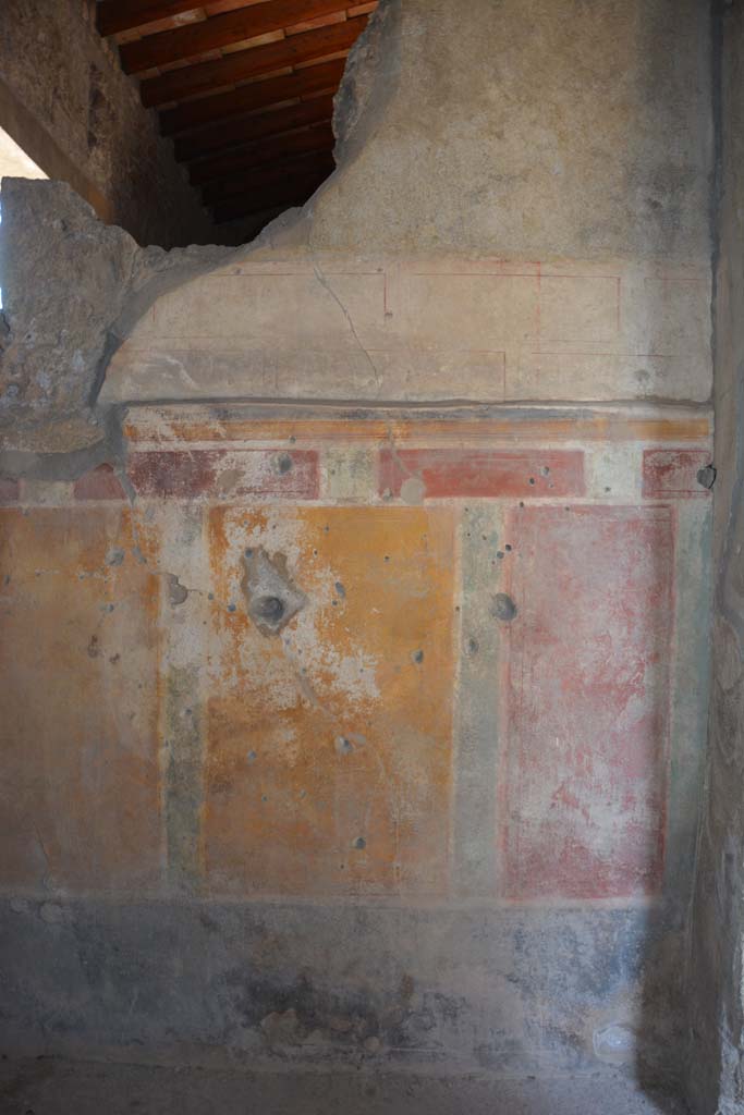 I.8.17 Pompeii. October 2019. Room 4, north wall at east end.
Foto Annette Haug, ERC Grant 681269 DCOR.
