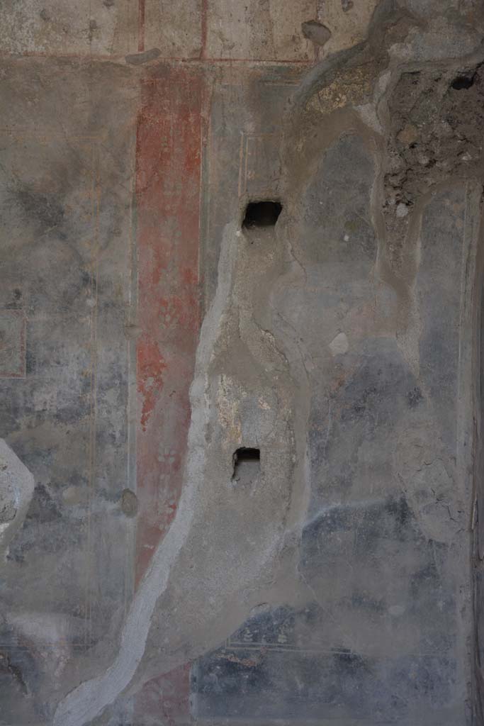 I.8.17 Pompeii. March 2019. Room 7, detail from south wall at west end.   
Foto Annette Haug, ERC Grant 681269 DCOR.
