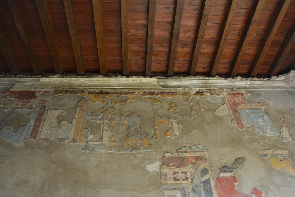 I.9.1 Pompeii. October 2019. Room 7, upper east wall of tablinum.
Foto Annette Haug, ERC Grant 681269 DCOR.
