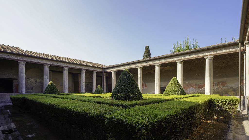 I.10.4 Pompeii. August 2021. Looking south-west across peristyle garden. Photo courtesy of Robert Hanson.