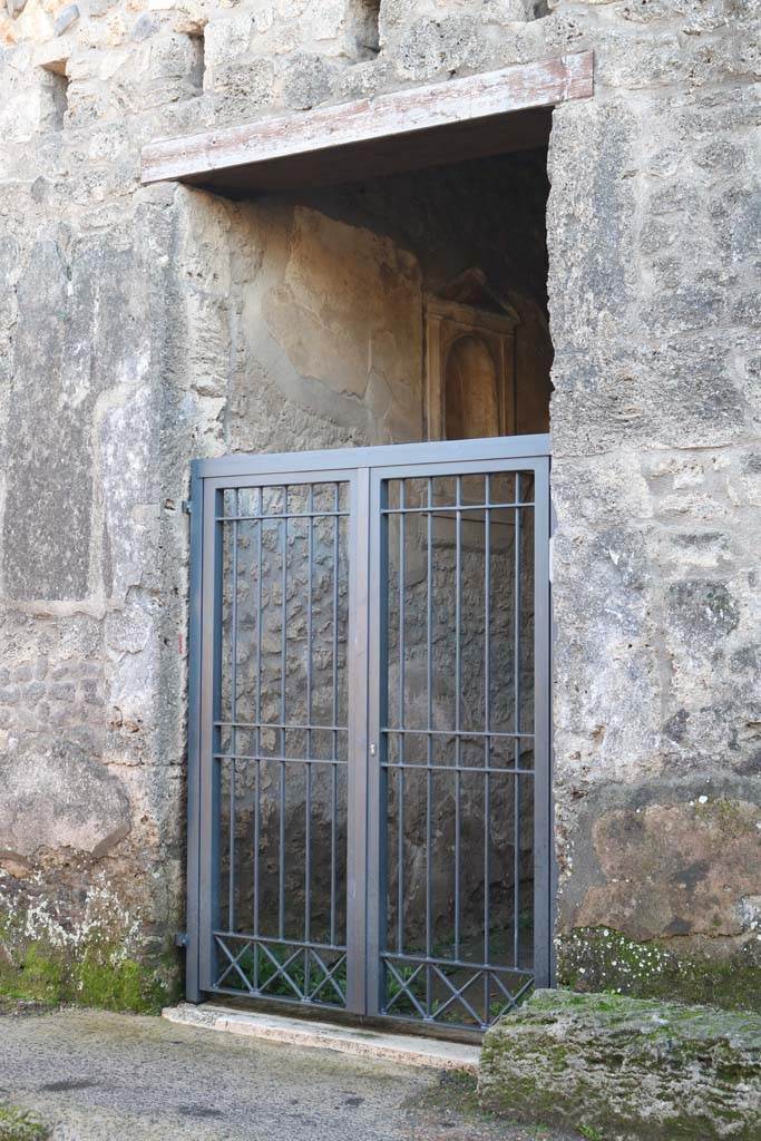 I.15.1 Pompeii. December 2018. Entrance doorway. Photo courtesy of Aude Durand.