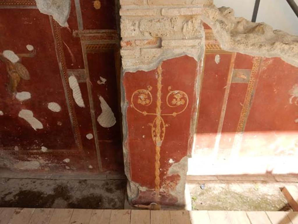III.3.6 Pompeii. May 2018. Pillar against east wall. Photo courtesy of Buzz Ferebee.