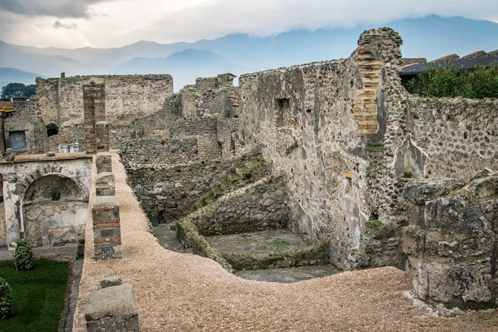 VI.10.7 Pompeii. January 2019. Looking south across lower rooms and garden. Photo courtesy of Johannes Eber.