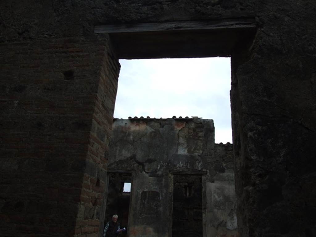VI.10.11 Pompeii. March 2009. Room 5, doorway in west wall, looking towards atrium.