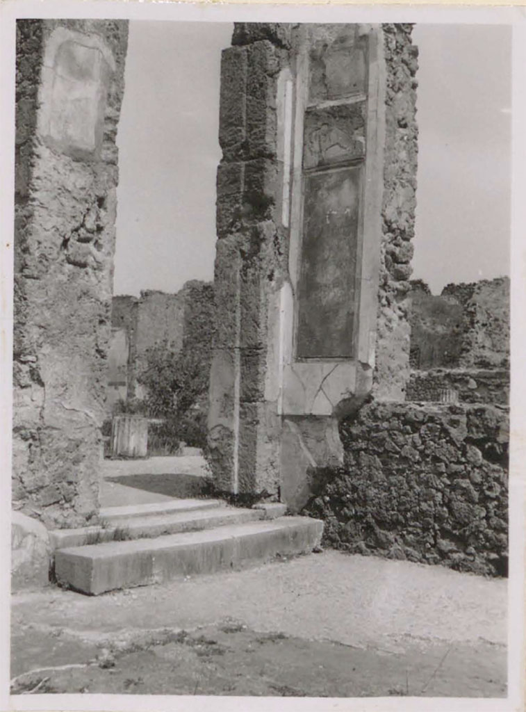 VI.12.2 Pompeii. Pre-1943. 
Looking towards north-east corner of triclinium/dining room 35, with doorway and step to middle peristyle/garden.
See Warscher, T. (1946). Casa del Fauno, Swedish Institute, Rome. (p.28, n.38).
