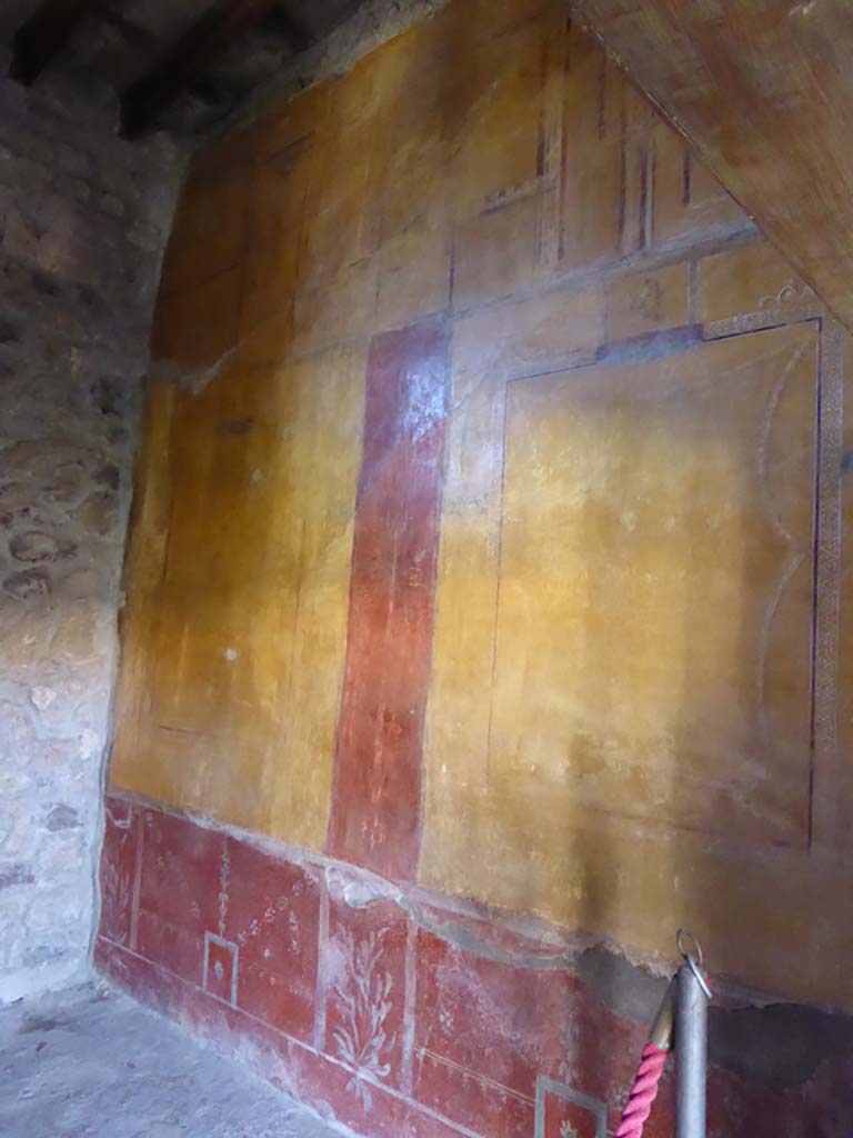 VI.16.7 Pompeii. September 2015. Room N, looking south along west wall.
Foto Annette Haug, ERC Grant 681269 DCOR.

