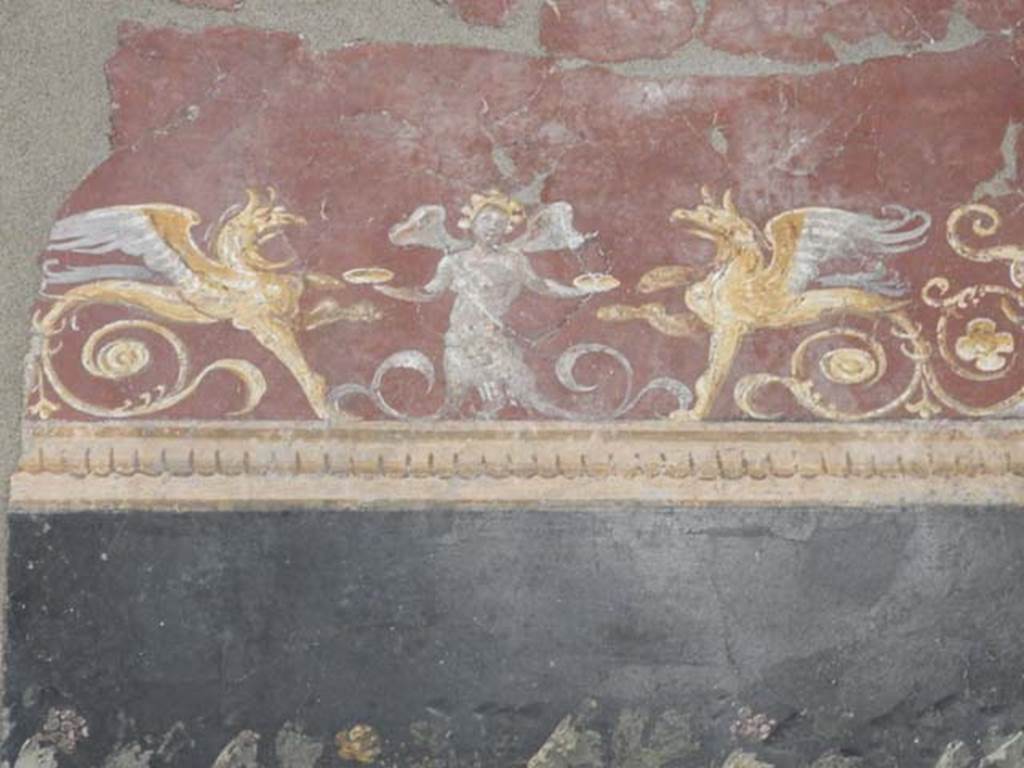 VI.17.42, Pompeii, May 2018. Triclinium 20, detail from upper north wall. Photo courtesy of Buzz Ferebee.