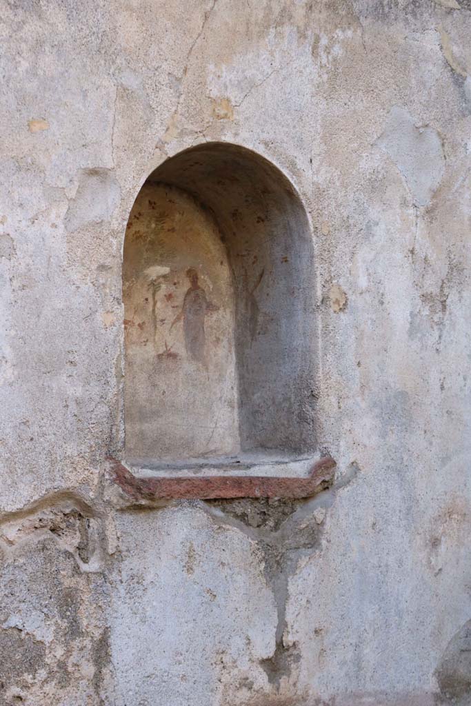 VII.1.46, Pompeii. December 2020. 
West wall of kitchen area, with niche lararium 14. Photo courtesy of Aude Durand.
