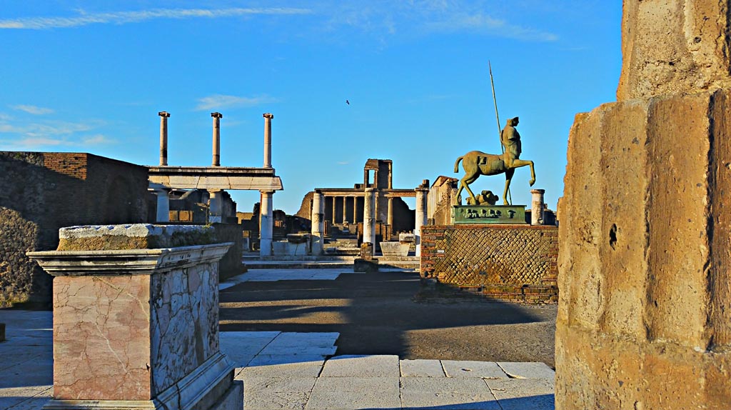 VII.8 Pompeii Forum. 2017/2018/2019. 
Looking west across south side of forum towards the Basilica in south-west corner. Photo courtesy of Giuseppe Ciaramella.
