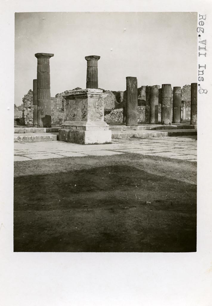 VII.8 Pompeii. Pre-1937-39. Looking south-east across Forum towards marble base.
Photo courtesy of American Academy in Rome, Photographic Archive. Warsher collection no. 1125.

