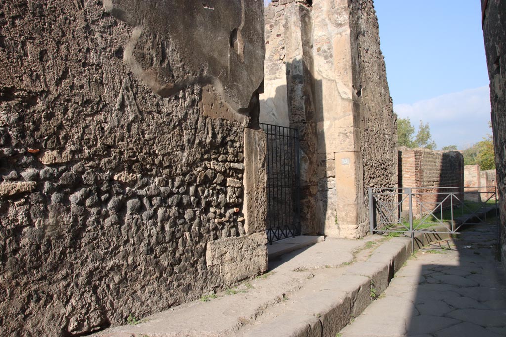 VII.16.13 Pompeii. October 2023. Looking towards entrance doorway. Photo courtesy of Klaus Heese.
