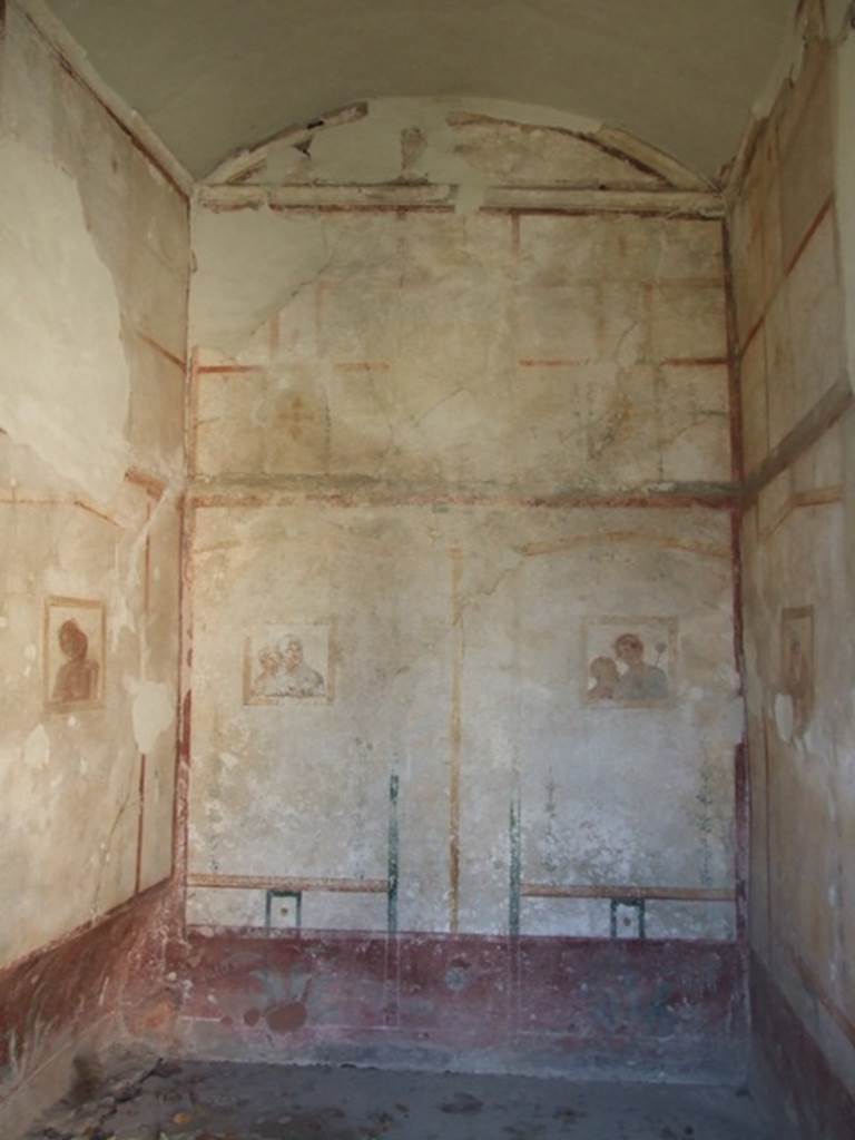 VIII.4.4 Pompeii. March 2009. Room 22, cubiculum on west side of atrium: west wall.  