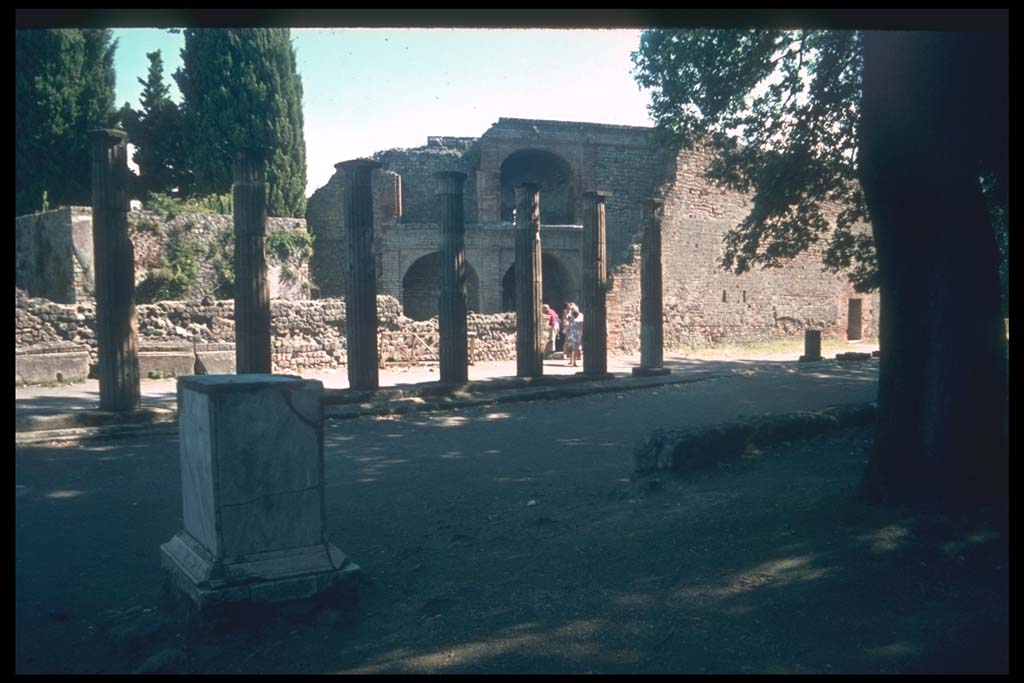 VIII.7.30 Pompeii. Triangular Forum east side with theatre in background.
Photographed 1970-79 by Günther Einhorn, picture courtesy of his son Ralf Einhorn.
