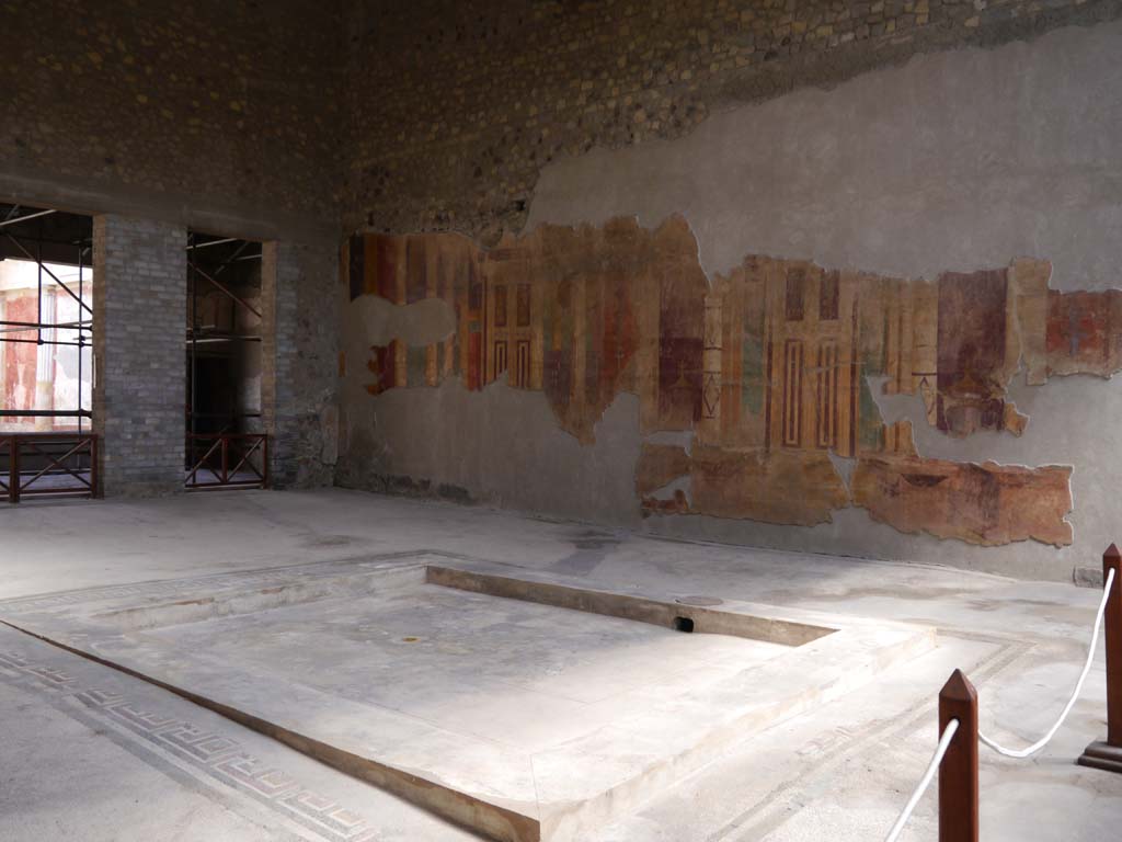 Oplontis Villa of Poppea, September 2018. Room 5, atrium, looking towards the north-east corner and east wall.
Foto Anne Kleineberg, ERC Grant 681269 DÉCOR.

