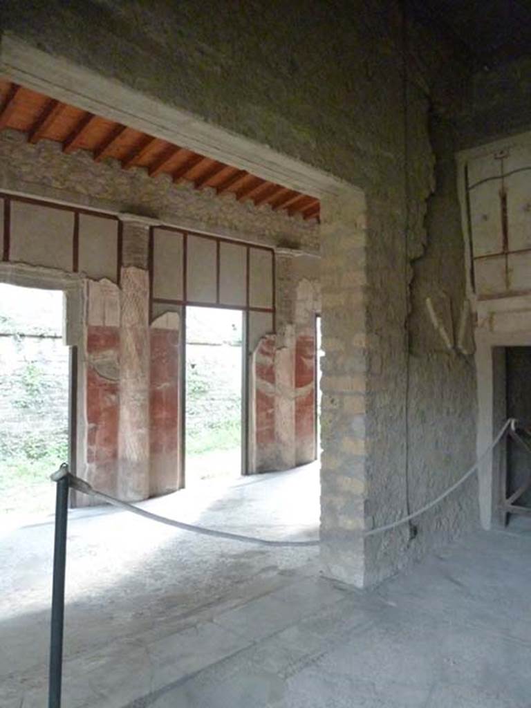 Oplontis, September 2015. Room 41, looking south-west through doorway in south wall, onto Portico 24.