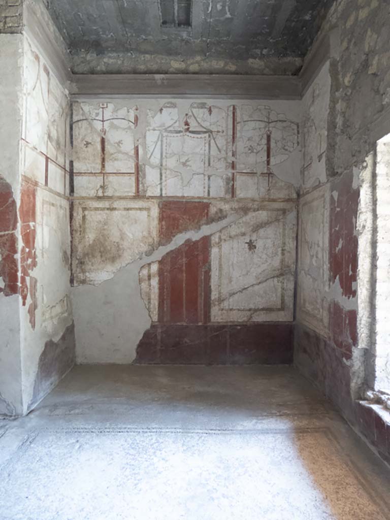 Oplontis Villa of Poppea, September 2017. Room 41, looking towards alcove on north side of cubiculum.
Foto Annette Haug, ERC Grant 681269 DÉCOR.


