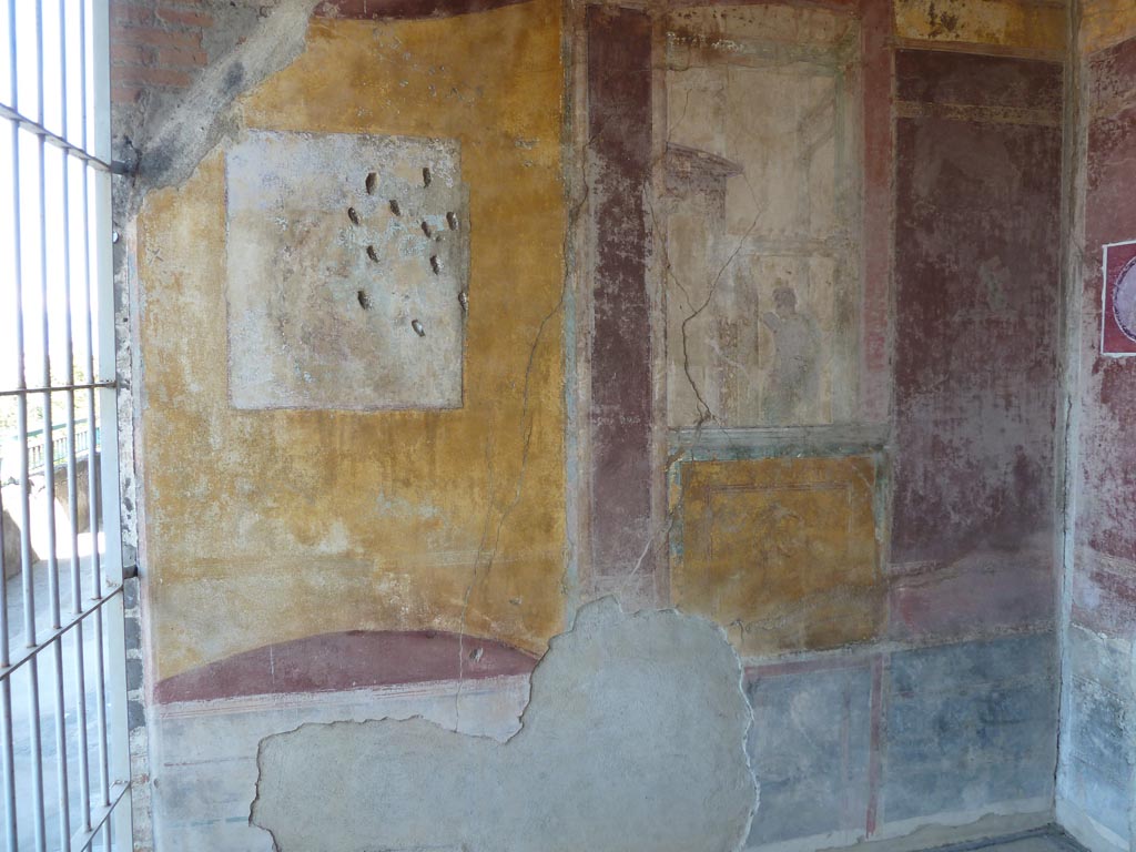 Stabiae, Villa Arianna, September 2015. Room 7, east wall.