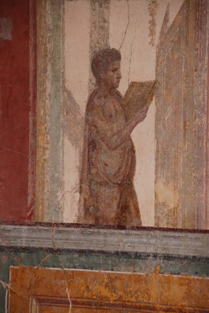 Stabiae, Villa Arianna, October 2020. Room 7, painted figure from west wall. Photo courtesy of Klaus Heese.