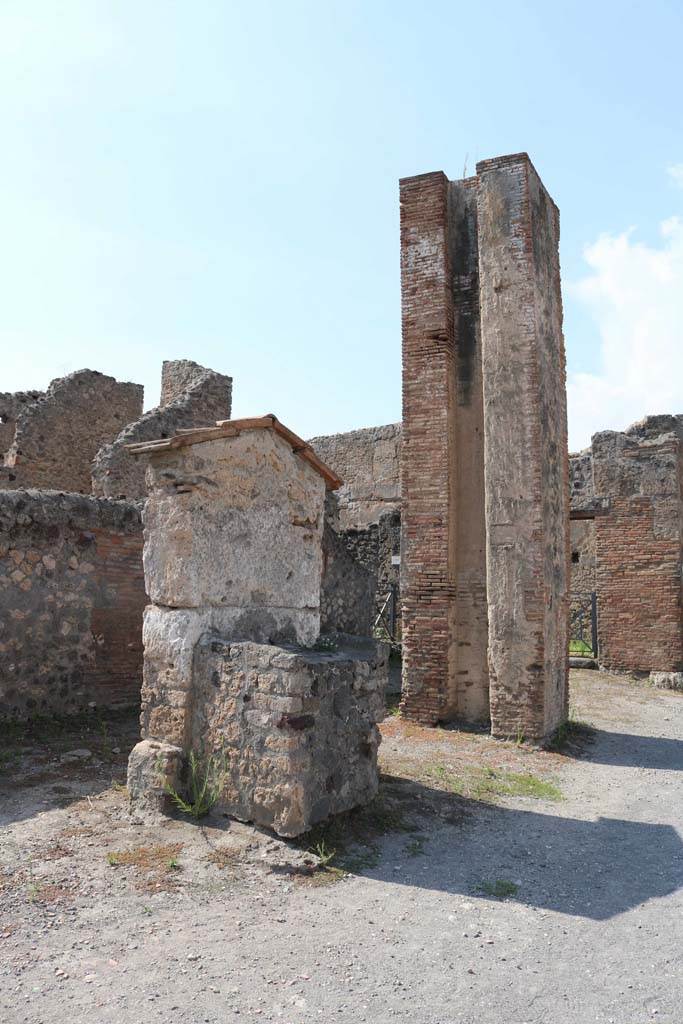 Altar outside VI.14.17-18. December 2018. Looking north. Photo courtesy of Aude Durand.