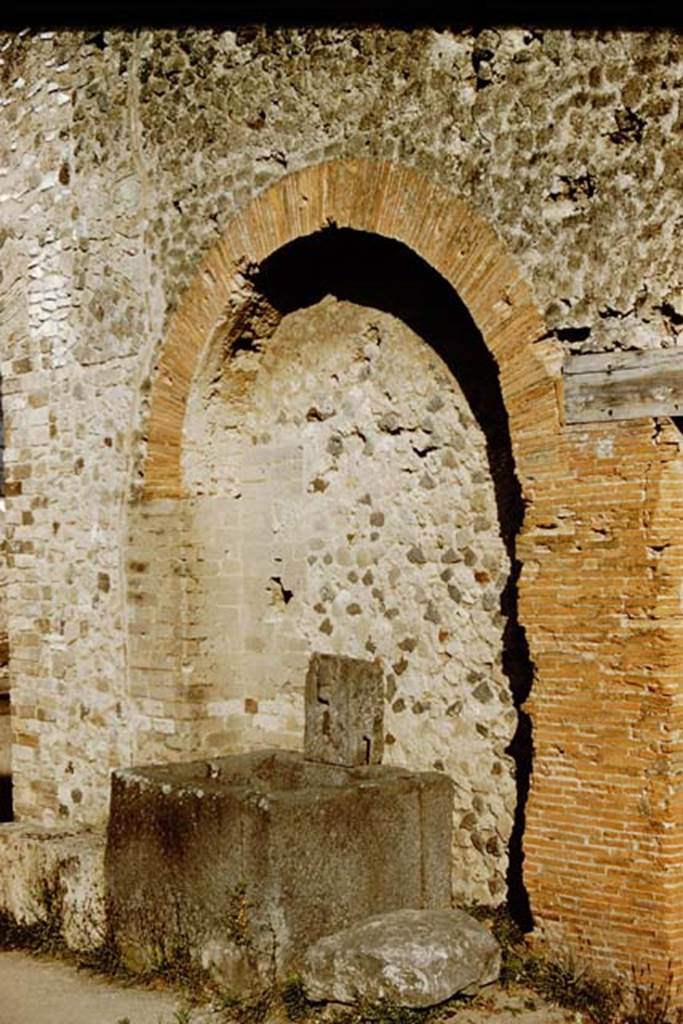 VII.8, Pompeii. 1959. Fountain outside north wall of Forum. Photo by Stanley A. Jashemski.
Source: The Wilhelmina and Stanley A. Jashemski archive in the University of Maryland Library, Special Collections (See collection page) and made available under the Creative Commons Attribution-Non Commercial License v.4. See Licence and use details.
J59f0102
