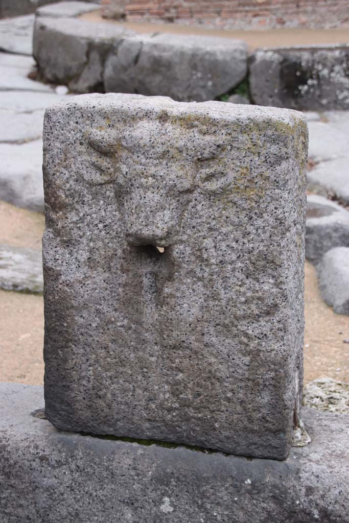 Fountain at VIII.2.29. October 2020. Looking west. Photo courtesy of Klaus Heese.