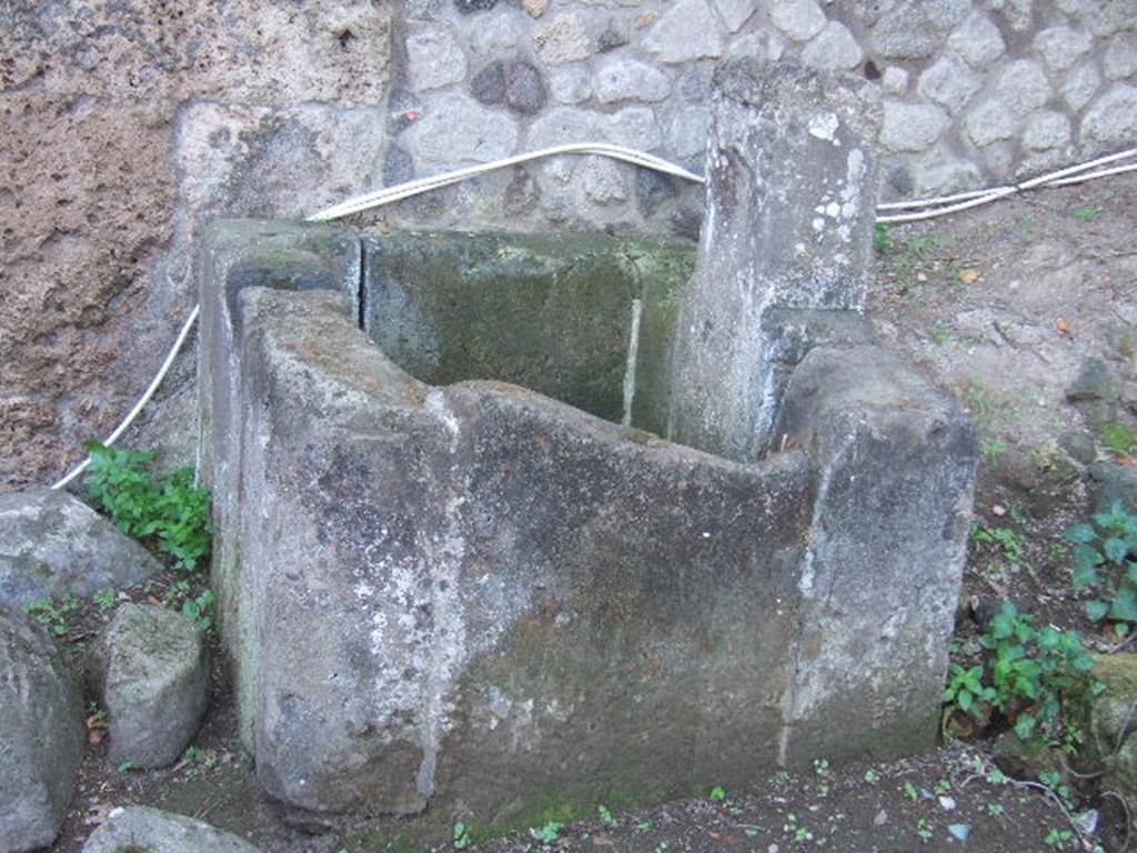 Fountain near Stabian Gate. September 2005. North side.