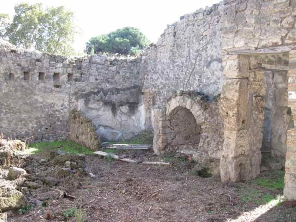 I.2.10 Pompeii. September 2010. Looking south-west across rear of house from garden area. Photo courtesy of Drew Baker.