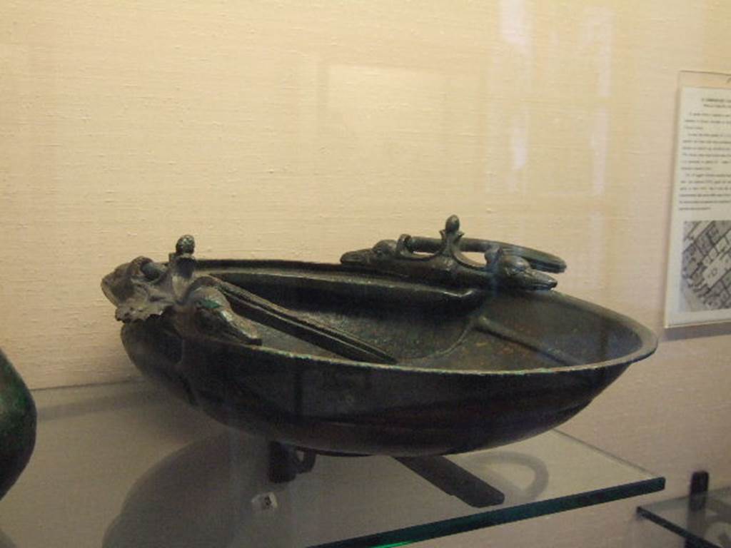 I.2.10 Pompeii. Found in atrium. Bronze bowl or basket. Now in Naples Archaeological Museum. Inventory number: 109698.