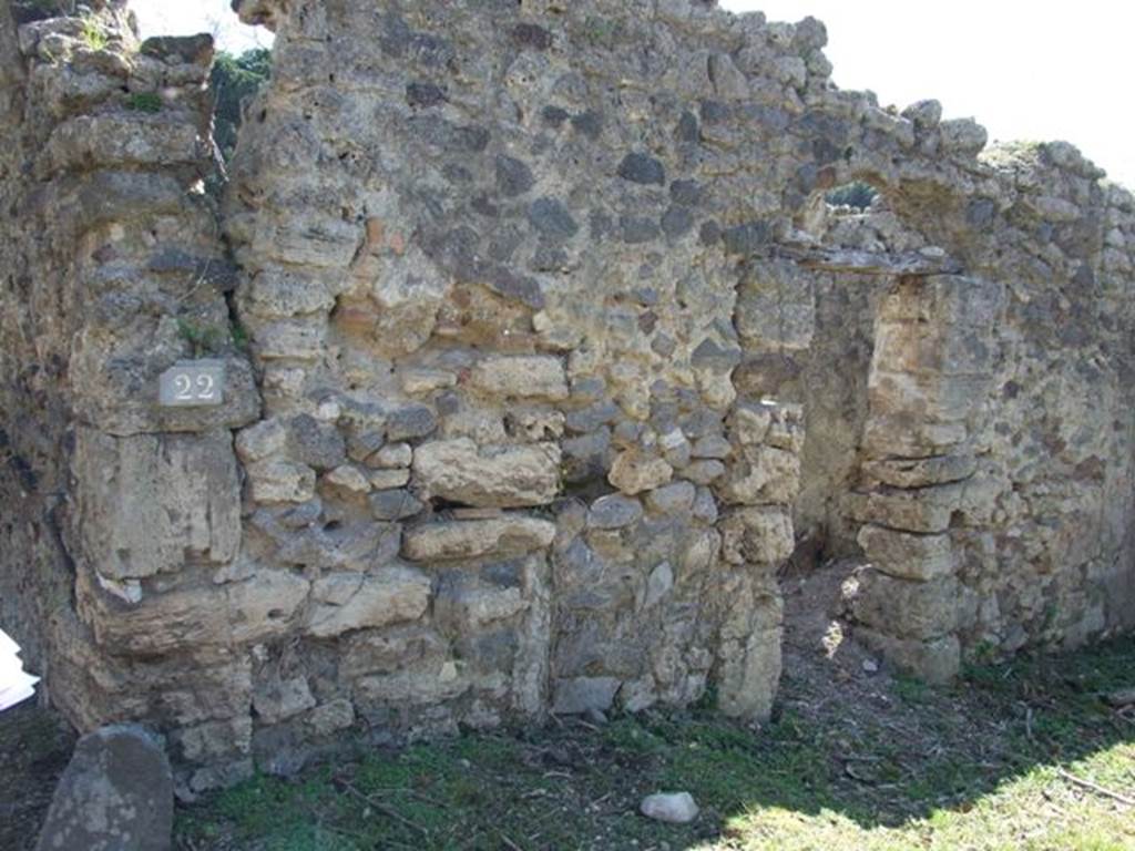 I.2.22 Pompeii.  March 2009.  Shop Entrance.  South wall, with door to kitchen area, in Rooms 2 and 3.