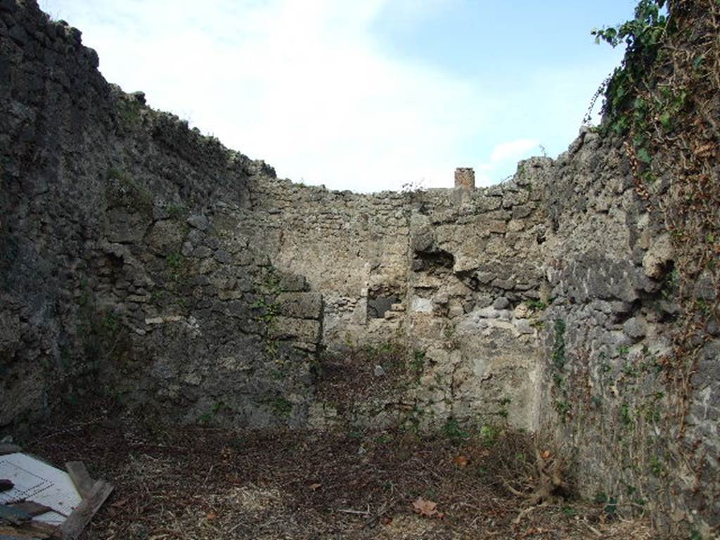 I.2.25 Pompeii. December 2006. Looking north.