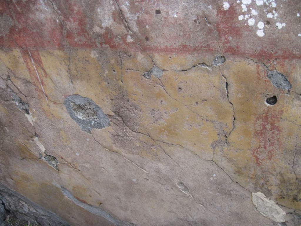 I.3.8b Pompeii. September 2010. South wall, with detail of plaster work. Photo courtesy of Drew Baker.
