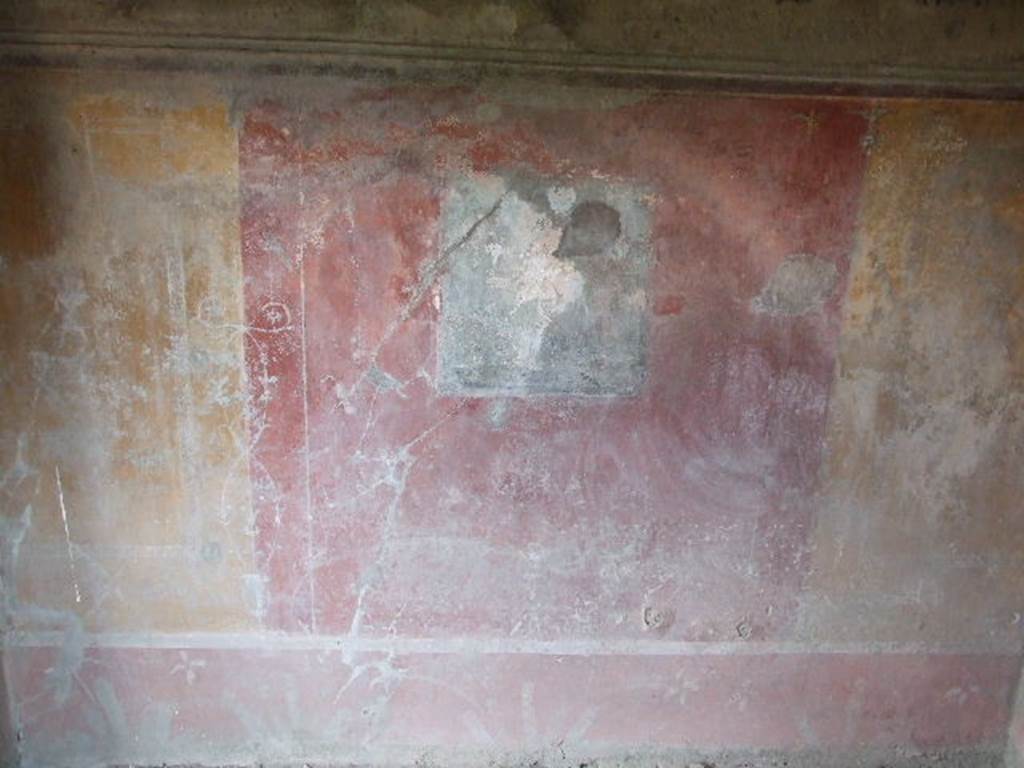 I.3.25 Pompeii. December 2006. Cubiculum east wall.
