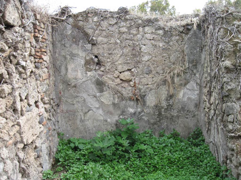I.3.30 Pompeii. September 2010. Looking south towards south end of area or room on east side of peristyle. Photo courtesy of Drew Baker.