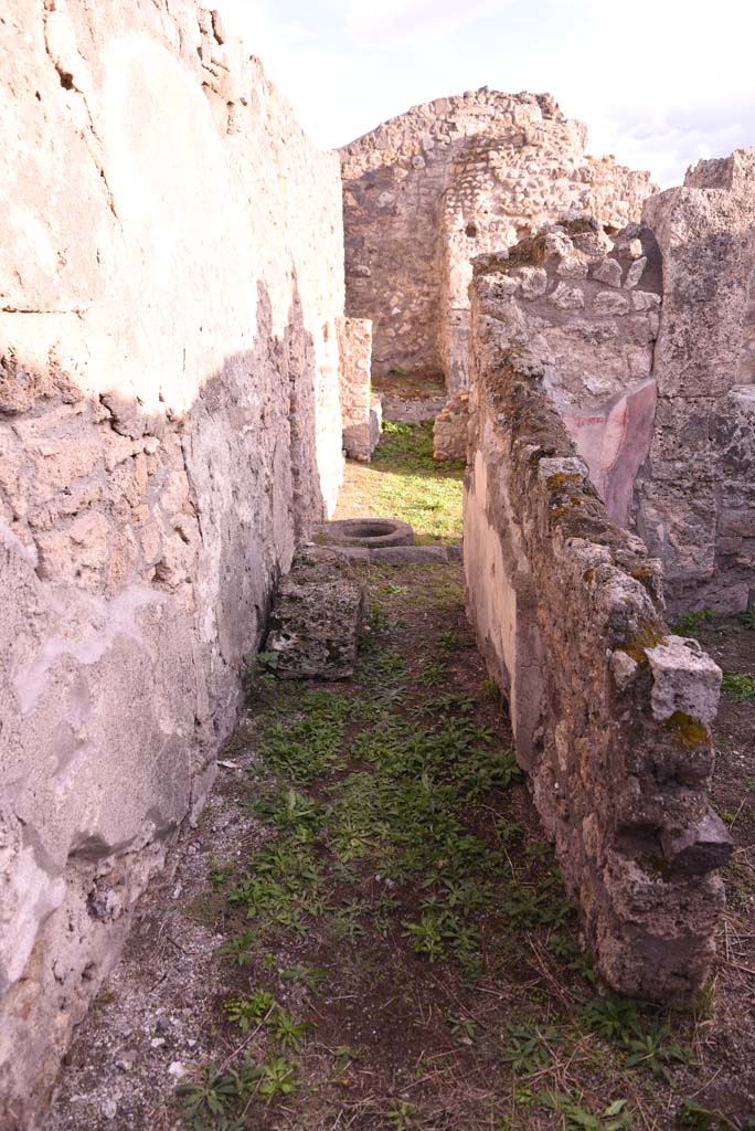 I.4.9 Pompeii. October 2019. 
Room k, looking south from west end towards corridor i, and across to courtyard n.
Foto Tobias Busen, ERC Grant 681269 D�COR.
