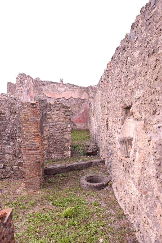 I.4.9 Pompeii. October 2019. Courtyard n, looking north towards doorway to triclinium/oecus m.
Foto Tobias Busen, ERC Grant 681269 D�COR.
