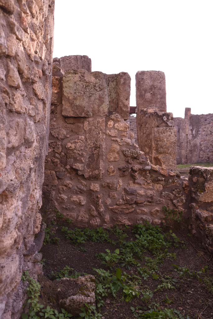 I.4.9 Pompeii. October 2019. Room o, kitchen, looking towards west wall in south-west corner.
Foto Tobias Busen, ERC Grant 681269 D�COR.
