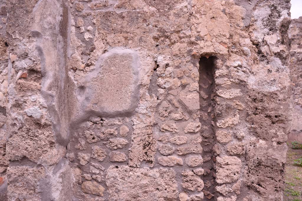 I.4.9 Pompeii. October 2019. Detail from middle area of north side of entrance corridor, at east end.
Foto Tobias Busen, ERC Grant 681269 D�COR.
