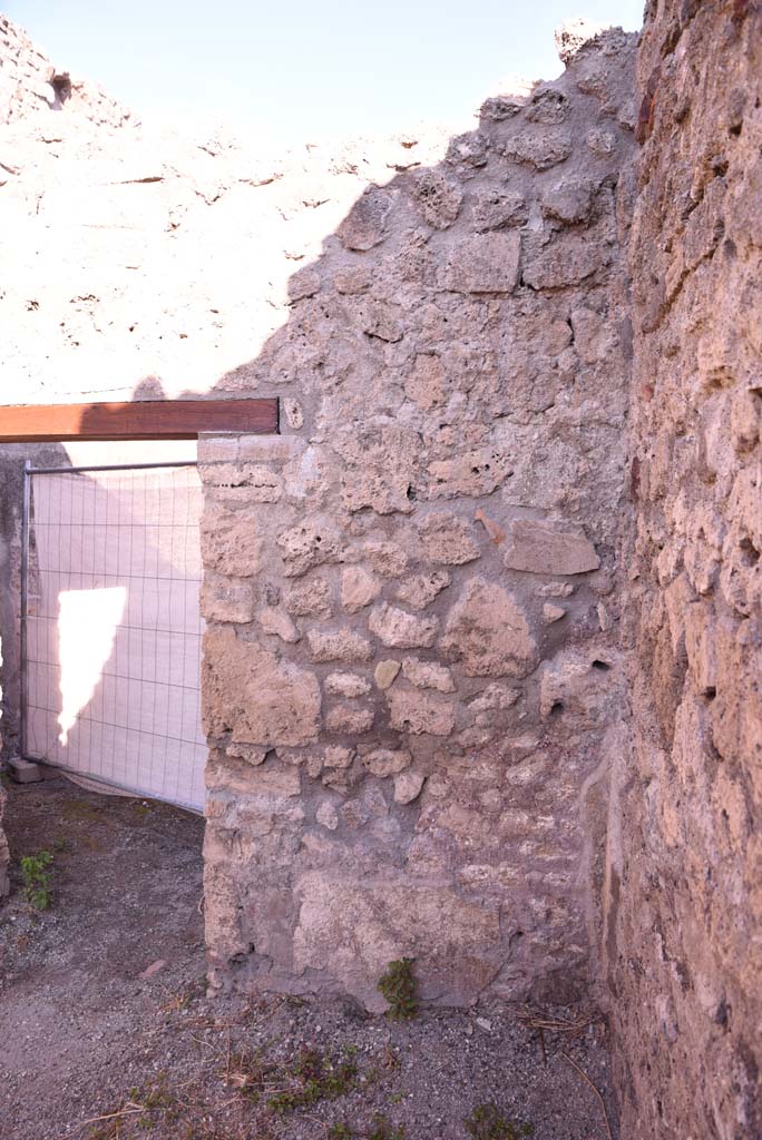 I.4.19 Pompeii. October 2019. North wall in north-east corner of rear room.
Foto Tobias Busen, ERC Grant 681269 D�COR.
