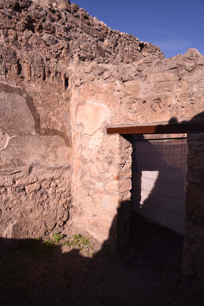 I.4.19 Pompeii. October 2019. North-west corner of rear room and doorway to shop-room.
Foto Tobias Busen, ERC Grant 681269 D�COR.


