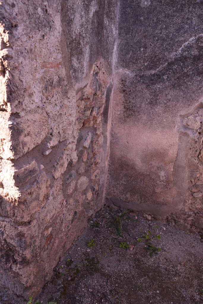 I.4.19 Pompeii. October 2019. South-west corner of shop-room.
Foto Tobias Busen, ERC Grant 681269 D�COR.
