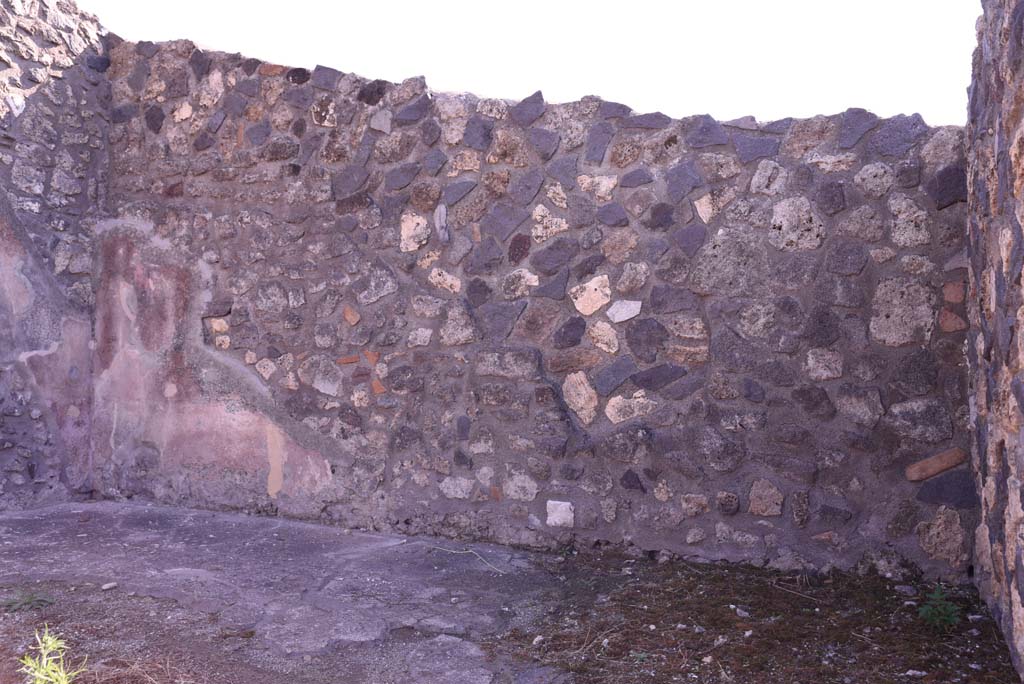 I.4.22 Pompeii. October 2019. Room �k/l�, south wall of courtyard.
Foto Tobias Busen, ERC Grant 681269 D�COR.
