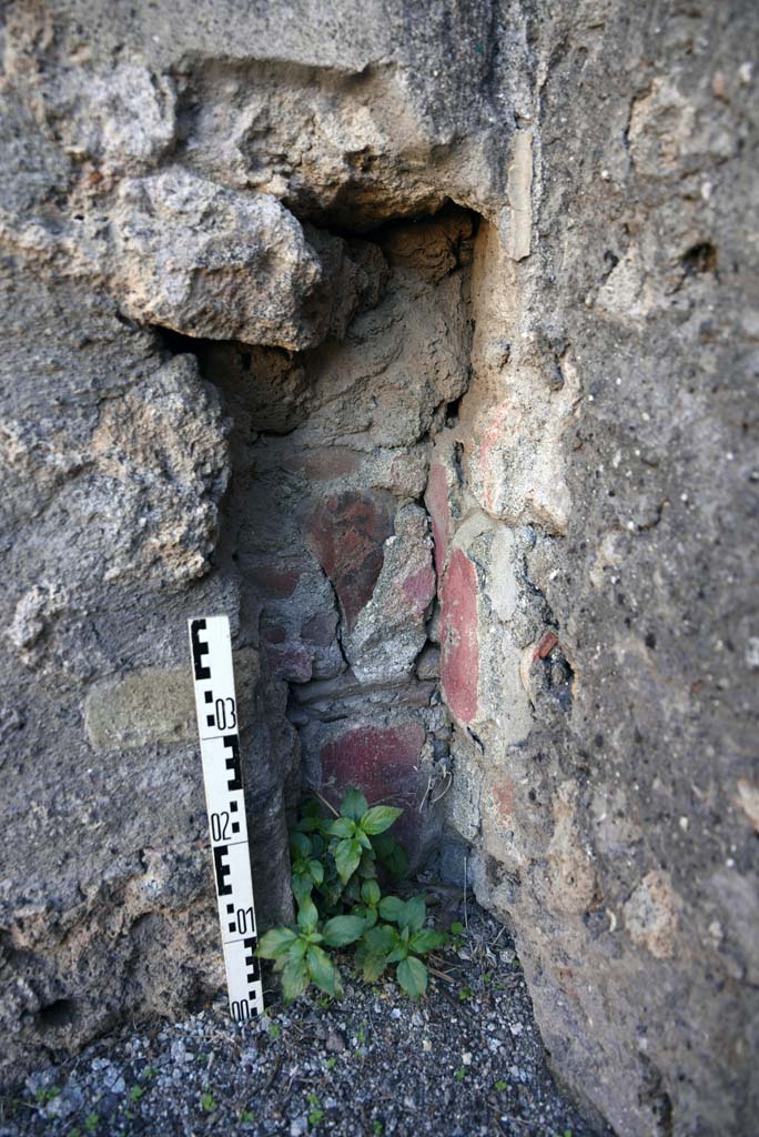 I.4.25/1.4.5 Pompeii. October 2019. South ala 12, south-east corner.
Foto Tobias Busen, ERC Grant 681269 DÉCOR.