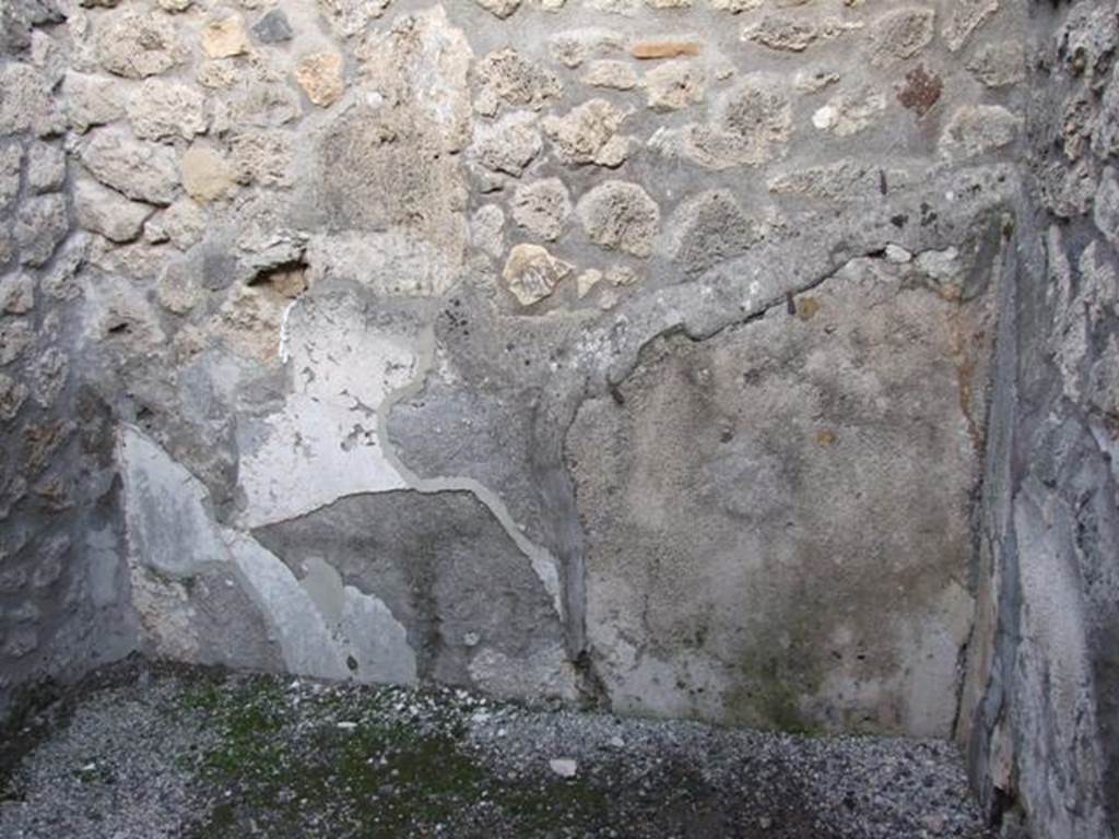 I.4.25/1.4.5 Pompeii. December 2007. Room 10, east wall of cubiculum on north side of atrium.