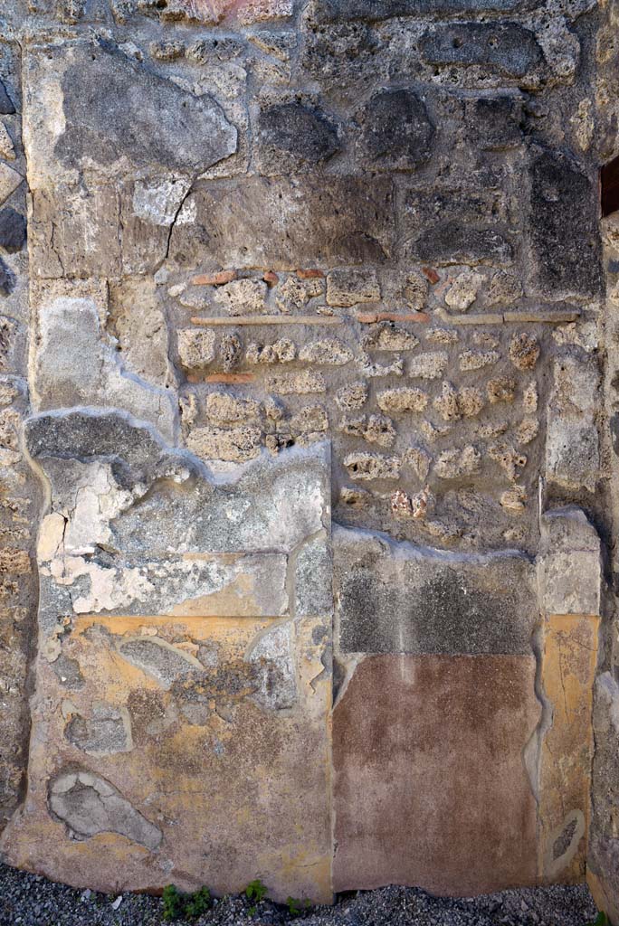 I.4.25/1.4.5 Pompeii. October 2019. Cubiculum 11, east wall.
Foto Tobias Busen, ERC Grant 681269 DÉCOR.