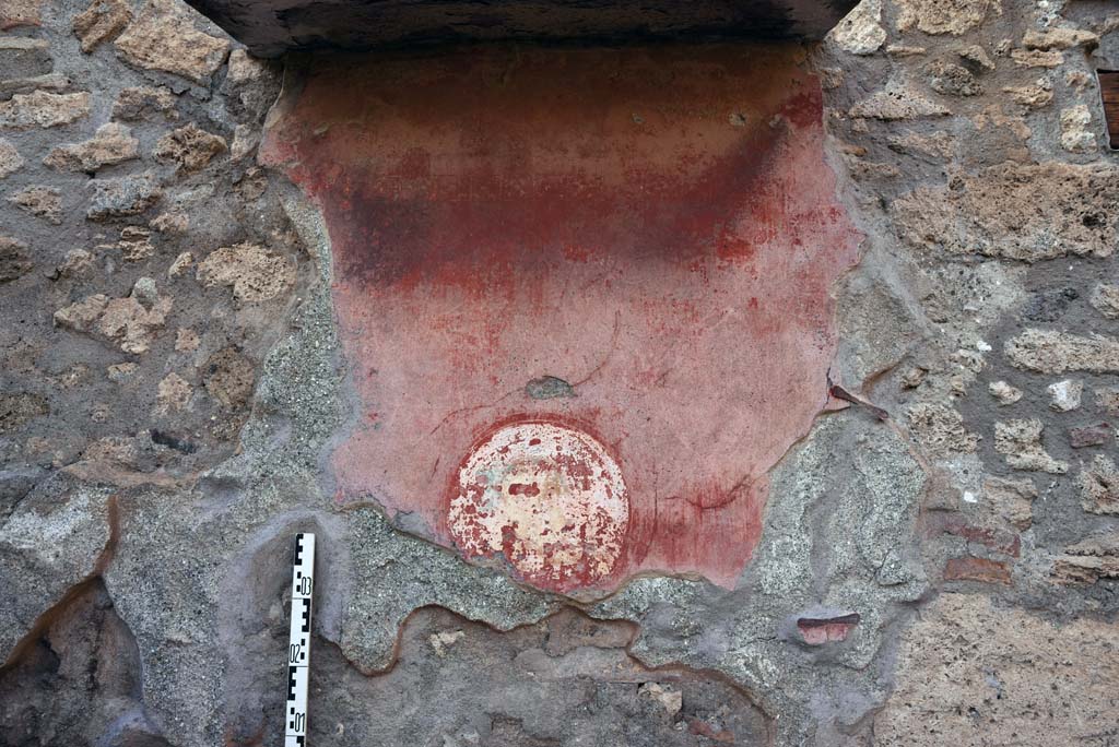I.4.25/1.4.5 Pompeii. October 2019. North ala 13, detail of medallion on north wall.
Foto Tobias Busen, ERC Grant 681269 DÉCOR.
