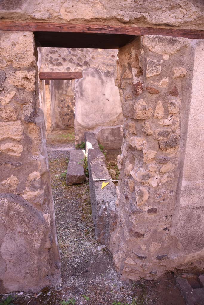 I.4.25 Pompeii. October 2019. Room 50, looking through doorway in south wall into room 51.
Foto Tobias Busen, ERC Grant 681269 D�COR


