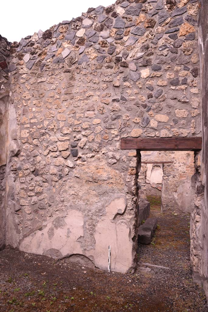 I.4.25 Pompeii. September 2019. 
Room 52, looking towards north wall with doorway into room 51.
Foto Tobias Busen, ERC Grant 681269 D�COR.
